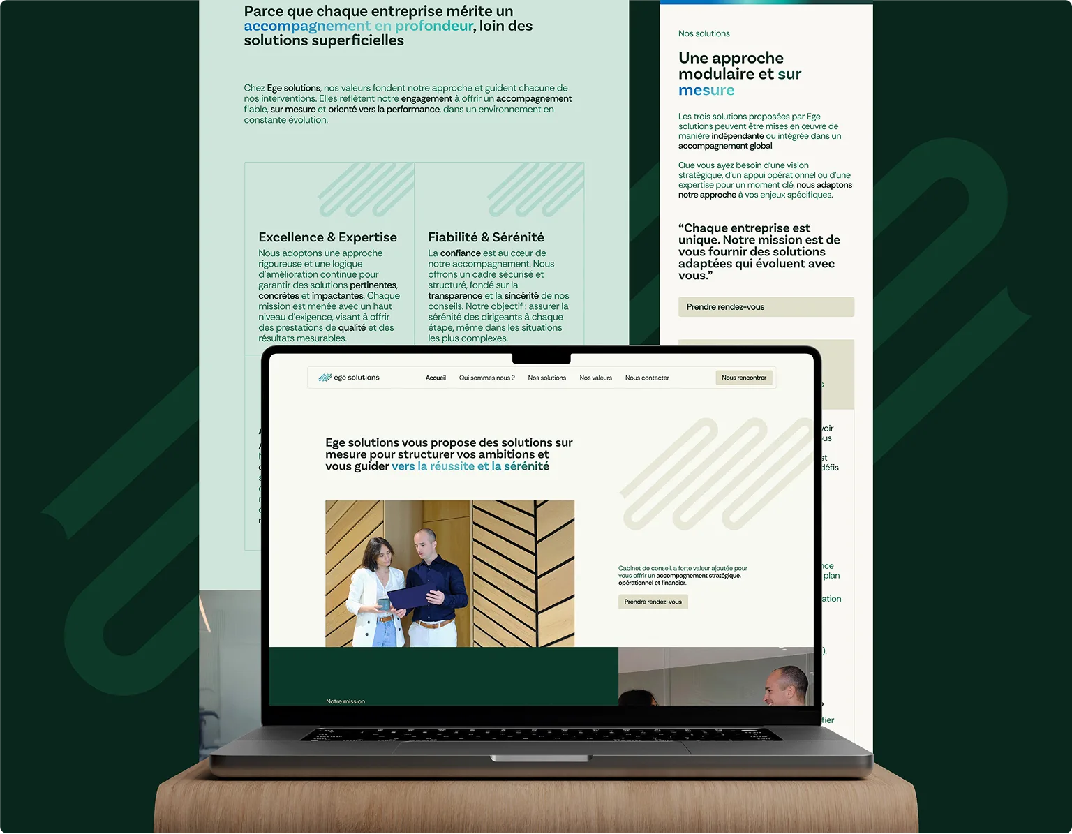 Vue desktop du site internet d’Ege Solutions, cabinet de conseil basé à Biarritz, présentant une interface claire, sobre et structurée, pensée pour valoriser l’offre de conseil stratégique.
